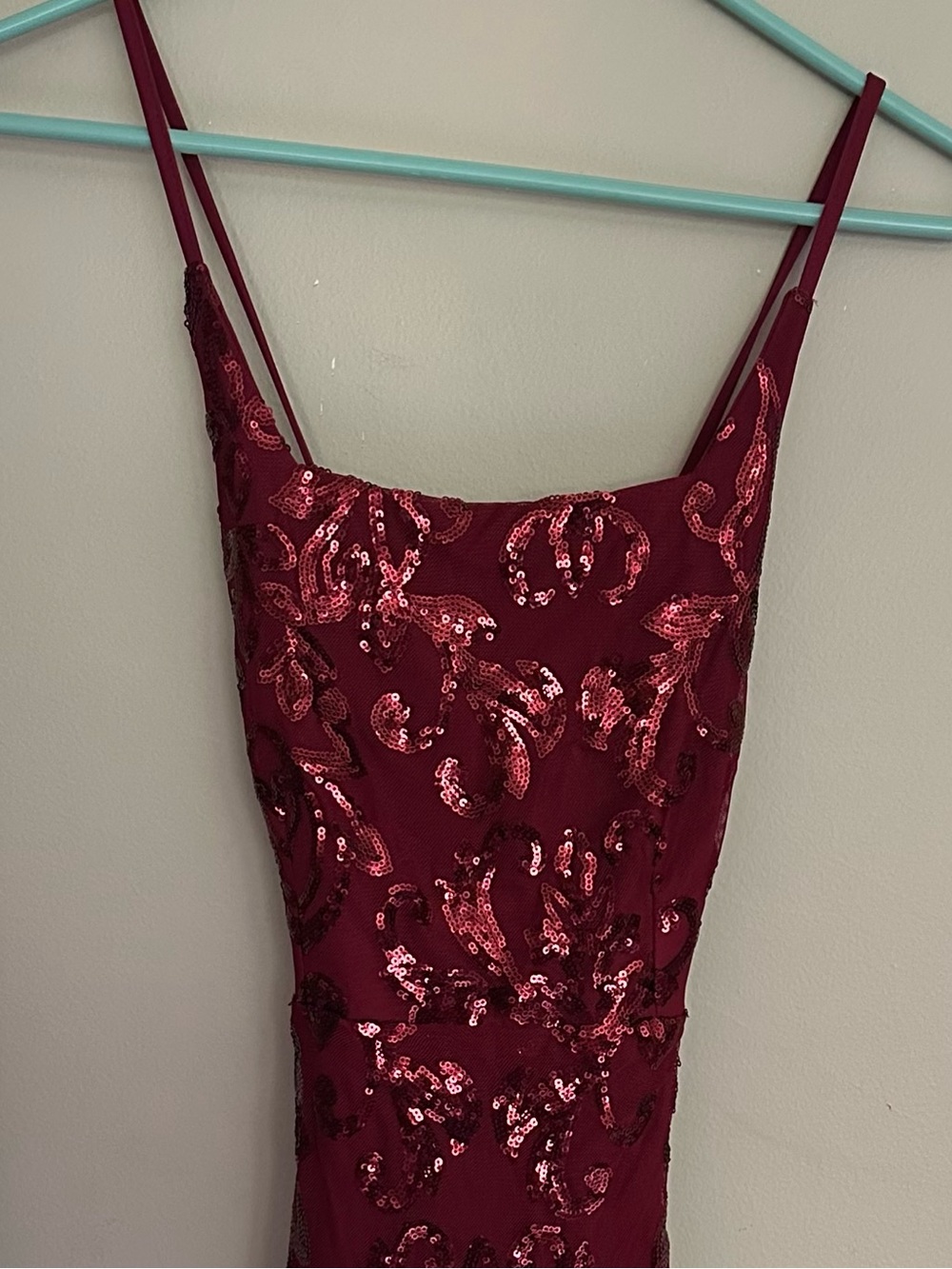 NO BRAND SHOWN size SMALL Wine Red Sequin Mini Dress Spaghetti Strap - Picture 3 of 7